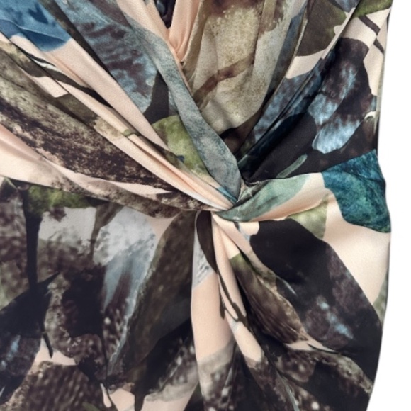 Katie May Finn Leafy Column Gown - Picture 8 of 14